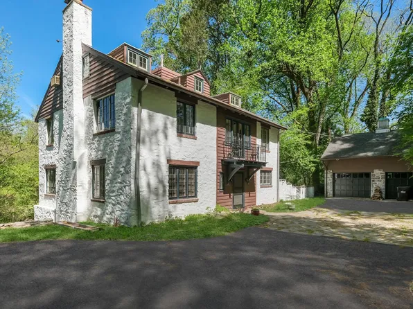 203 E Ferry Rd, Yardley, PA 19067