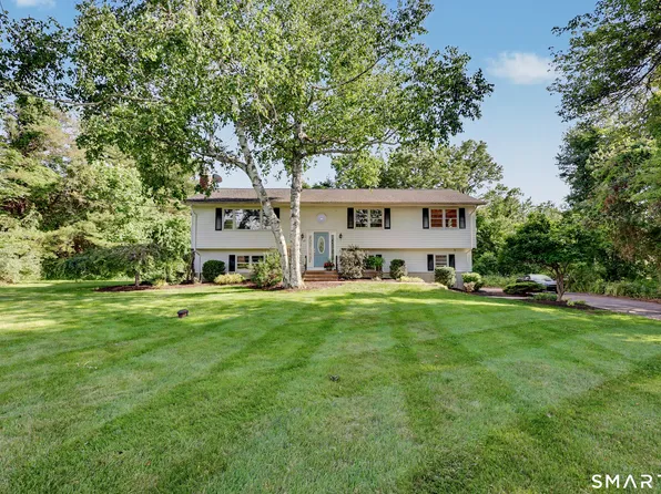 17 Green Hill Road, Bethany, CT 06524