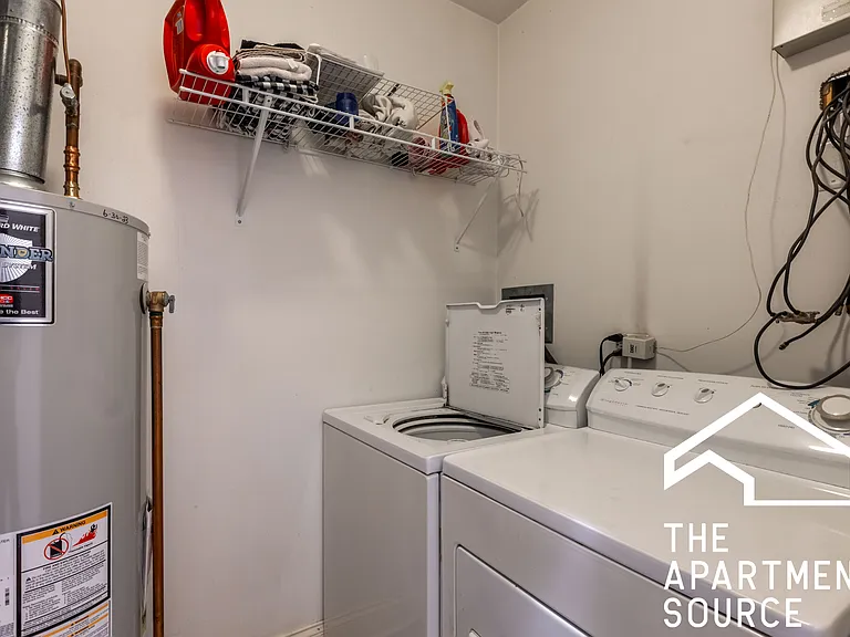 1354 W Augusta Blvd #201 — Photo 14