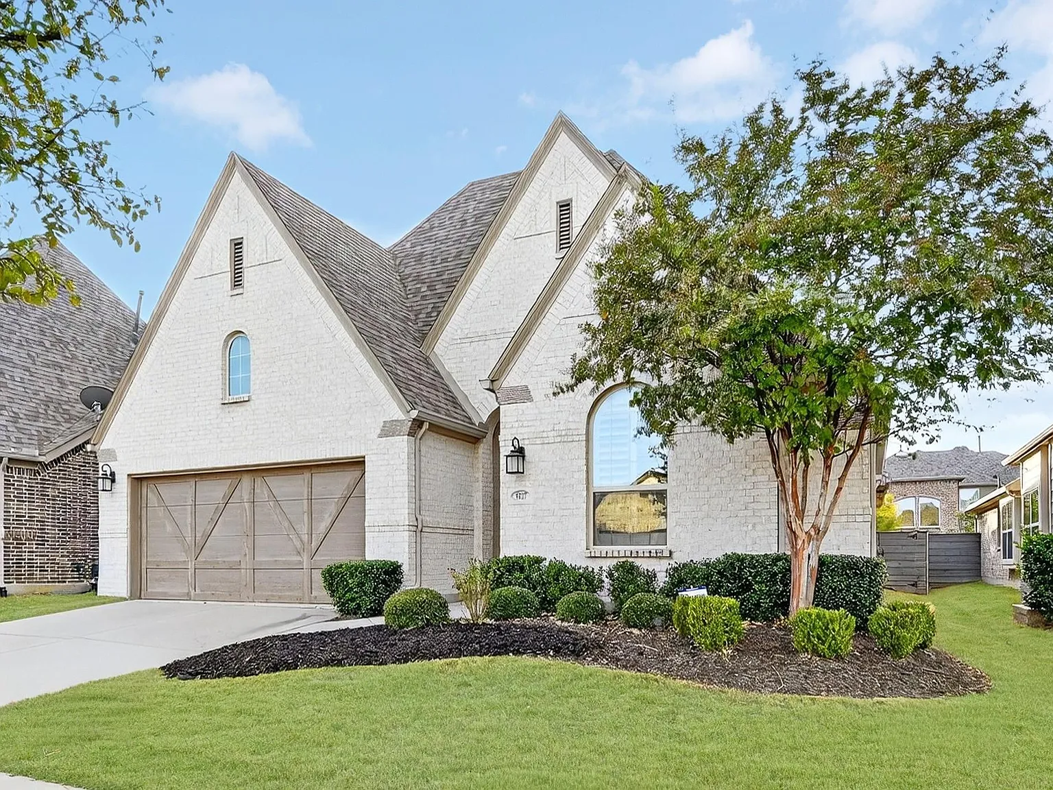4 bed, 2245 sqft, $3,000 — Photo 3