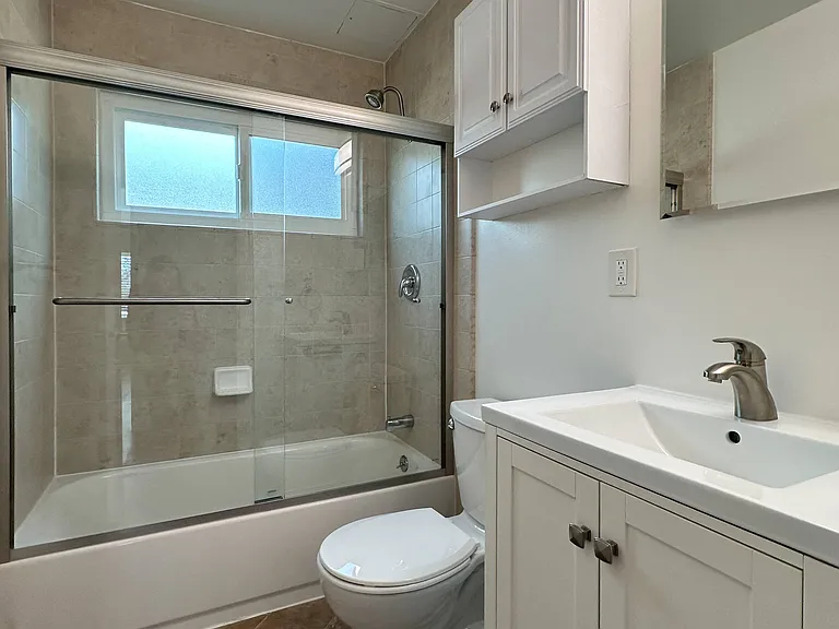 115 Towne Terrace — Photo 16