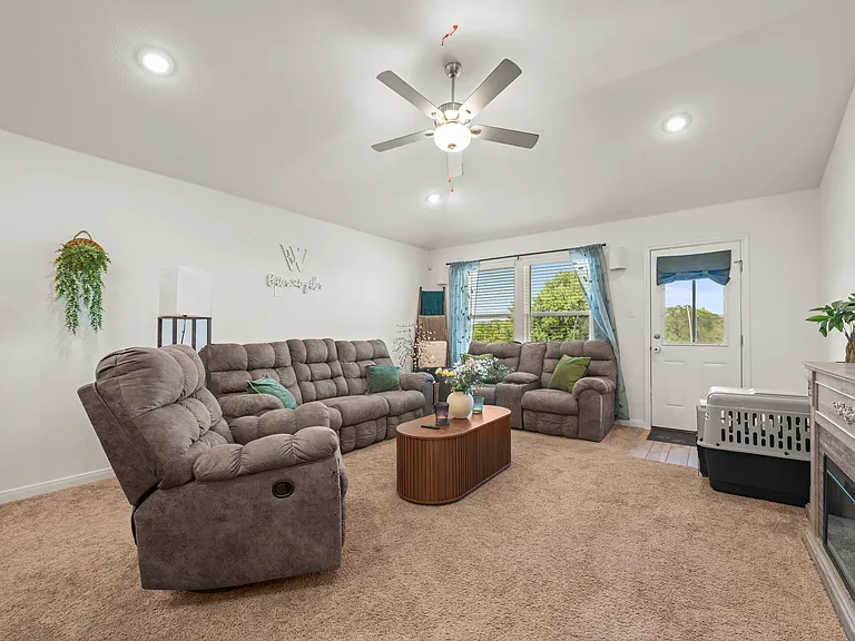 9802 Tarabon Dr — Photo 8