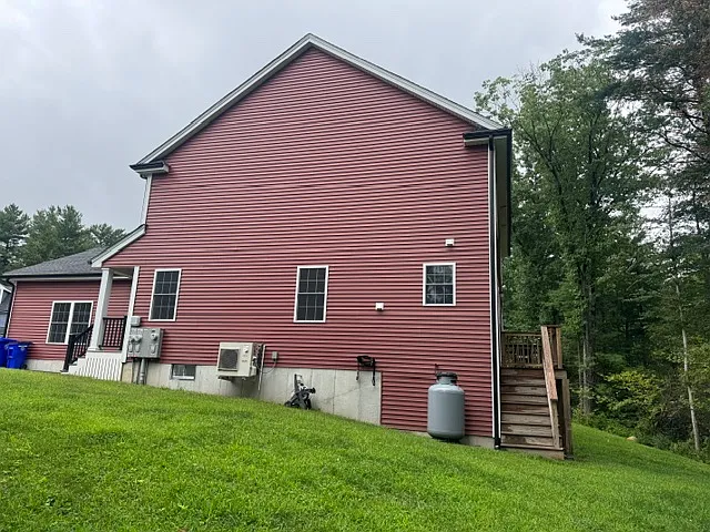 3 bed, 1.5 bath, 1800 sqft, $3,600 — Photo 2
