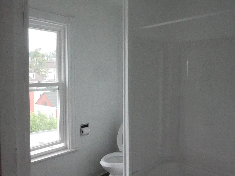 707 Wood Ave #1 — Photo 12