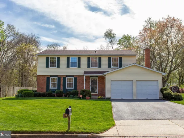 2236 Sandalwood Dr, Waldorf, MD 20601
