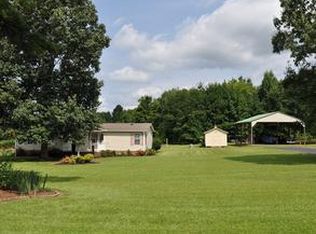 3010 County Line Rd, Cross Hill, SC 29332