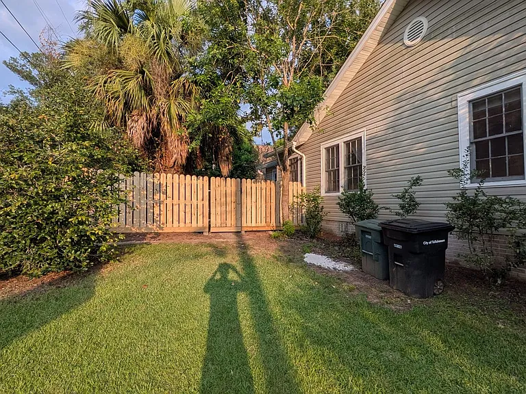 521 Gunter St — Photo 8