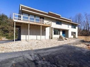 3 Artesian Way, Saint James, NY 11780