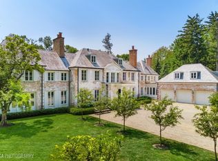 40 Woodley Rd, Winnetka, IL 60093