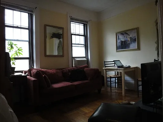 Rented by Compass | media 40