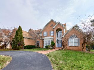 14228 Manderleigh Woods Dr, Chesterfield, MO
