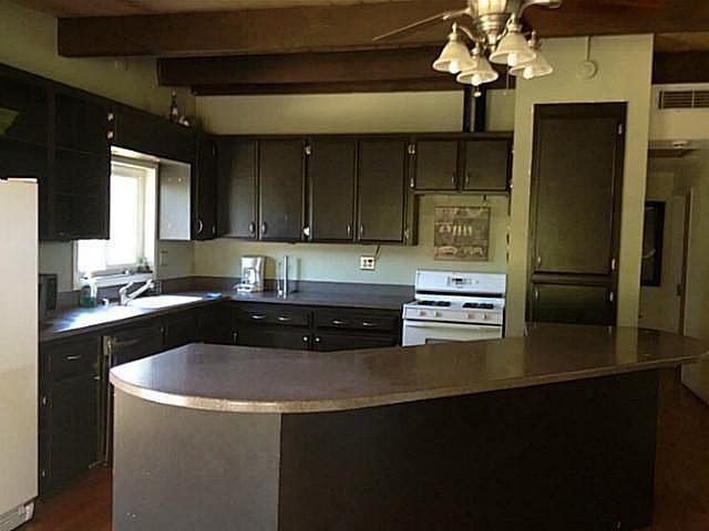 2nd image of 9804 Sierra Madre Rd