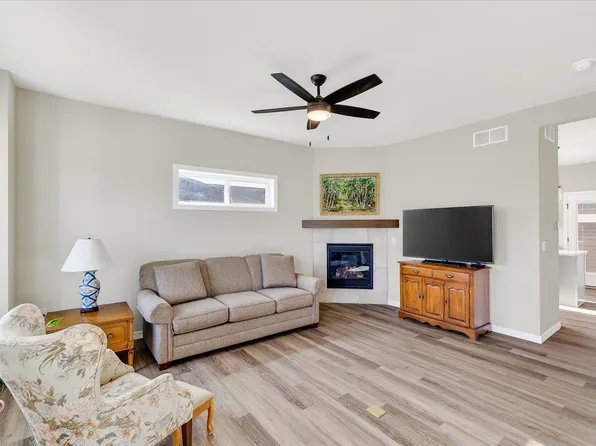 2890 Wild Goose Way, Stoughton, WI 53589