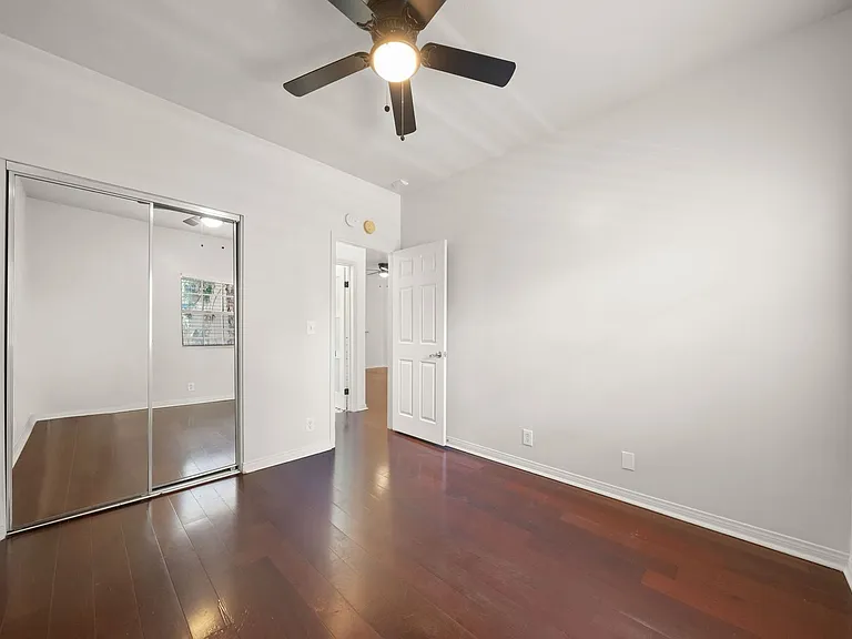 1145 Roswell Ave #203 — Photo 20