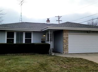 729 Thunderbird Dr, Racine, WI 53402