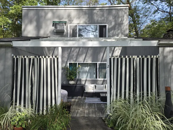 25 Peacock Rd APT 2, Rhinebeck, NY 12572