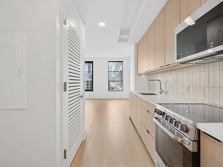 499 President St #722 — Photo 6
