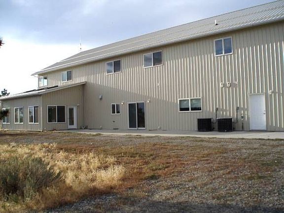 Back solarium to left