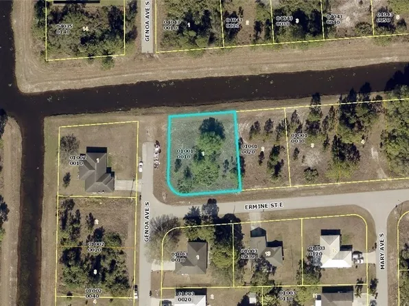 1109 Ermine St E, Lehigh Acres, FL 33974