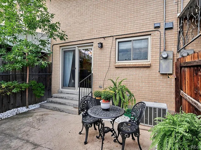 9219 E Mansfield Ave — Photo 14
