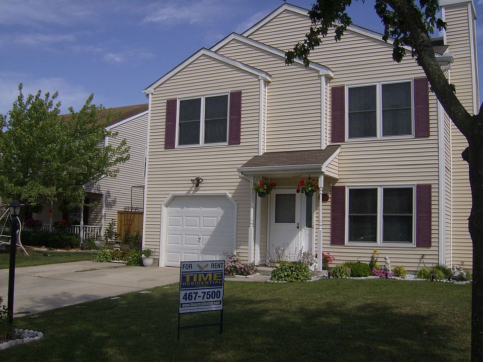 1st image of 509 Hillshire Way