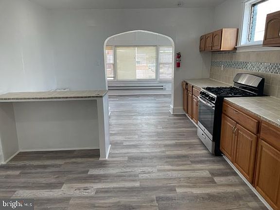 4th image of 1458 Rosalie St APT 1