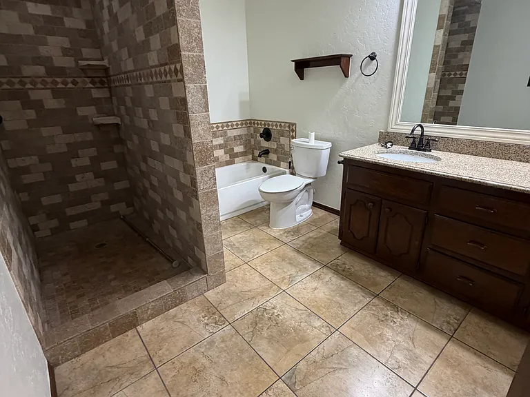 3300 Homestead Ct — Photo 12
