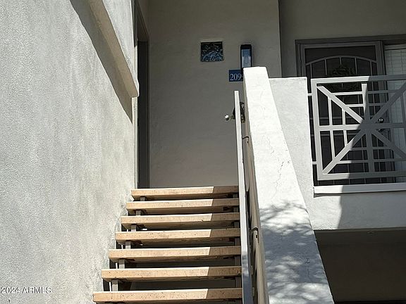 2nd image of 600 W GROVE Parkway #2099