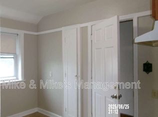 1202 W Hope Ave, Milwaukee, WI 53209
