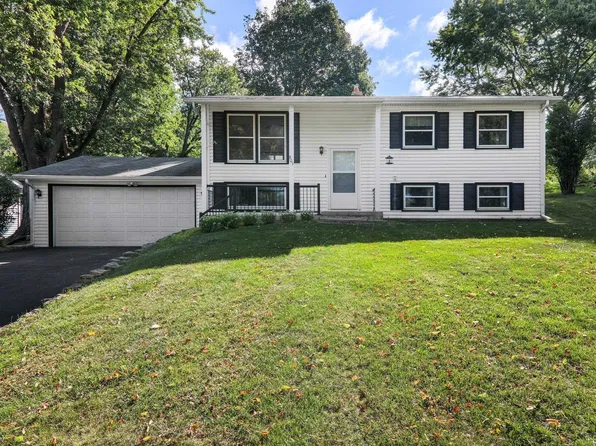 805 Ziegler Rd, Madison, WI 53714