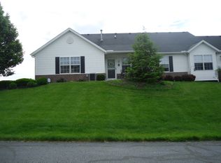 9351 Hickory Ridge Dr, Streetsboro, OH 44241