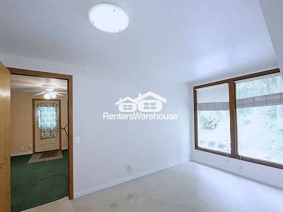 3rd image of 4902 Issaquah Pine Lake Rd SE