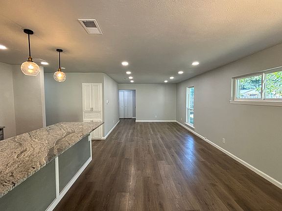 4th image of 1416 Timberlake Cir