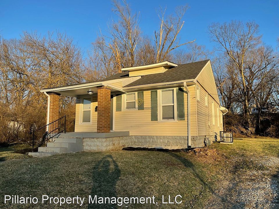 1st image of 3707 Caroline Ave