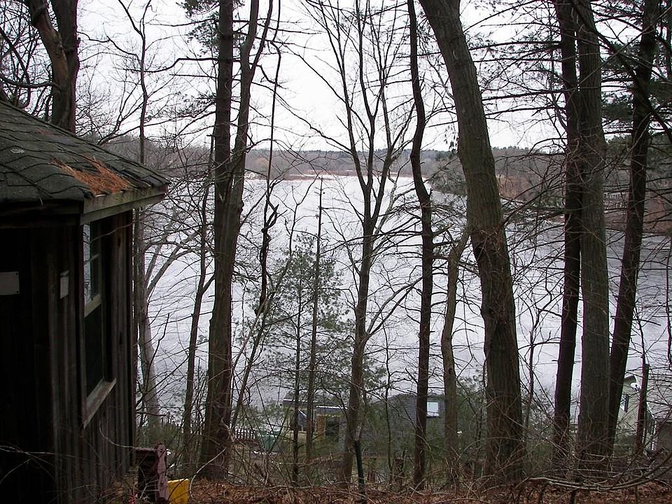 2nd image of 14 Cottage Ave