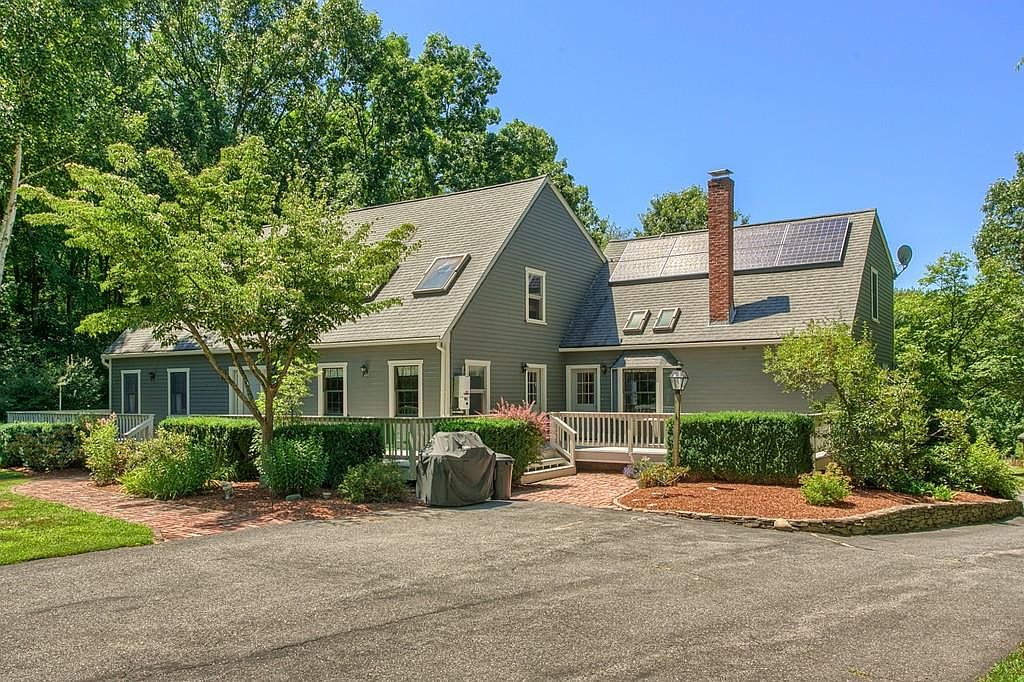 319 Brockelman Rd, Lancaster, MA 01523 Zillow