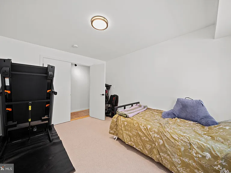 1439 Chapin St NW #103 — Photo 10