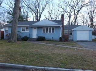 81 Bremen St, Springfield, MA 01108