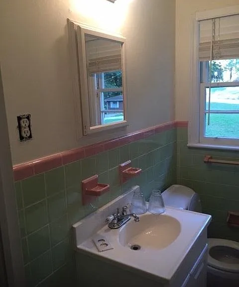 1447 Alverado Way — Photo 7