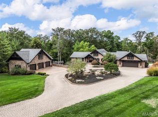 9 Woodview Dr, Lake Saint Louis, MO 63367