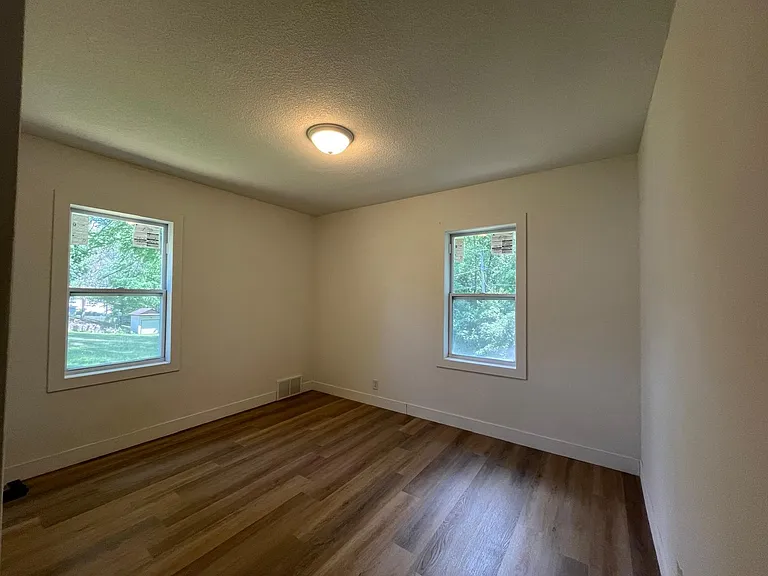 4301 Pleasant St SE — Photo 16