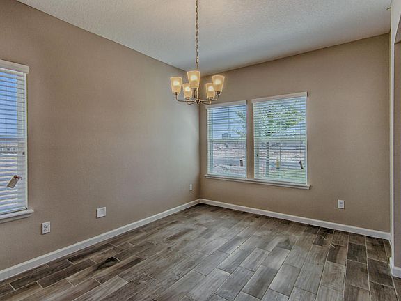 4th image of 1355 Kendall Dr
