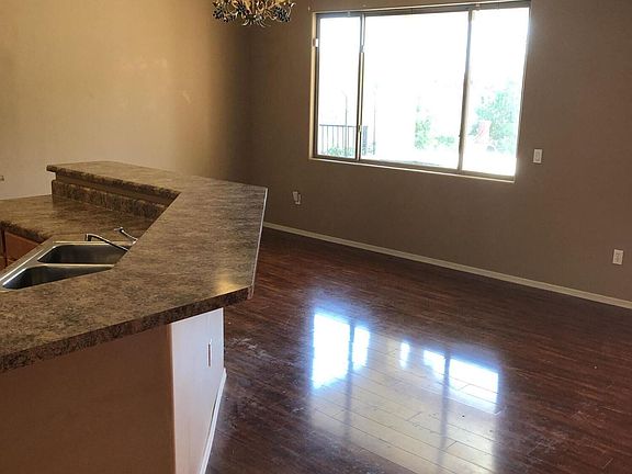 3rd image of 2541 N Franz Ln