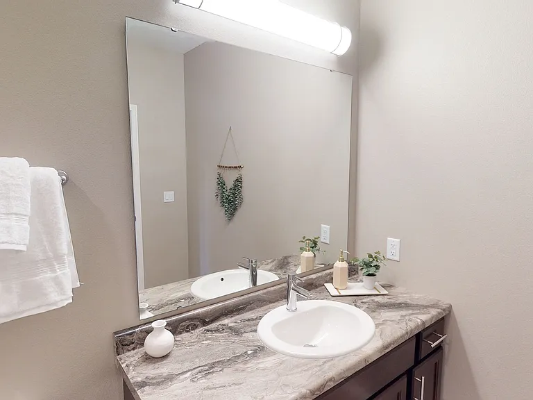 The Haven on Veterans — Photo 12