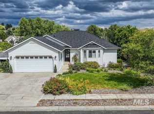 934 Shoshone St, Moscow, ID 83843