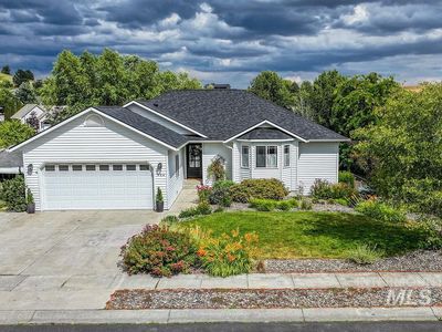 934 Shoshone St, Moscow, ID, 83843