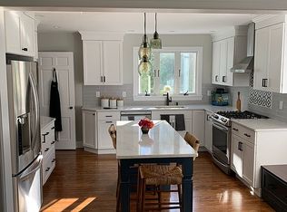 22 Woodland Rd, Barrington, RI 02806