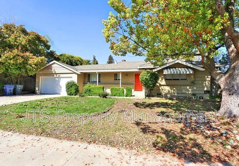 6565 S Land Park Dr — Photo 1