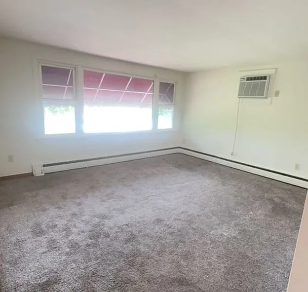 4409 Monona Dr — Photo 3