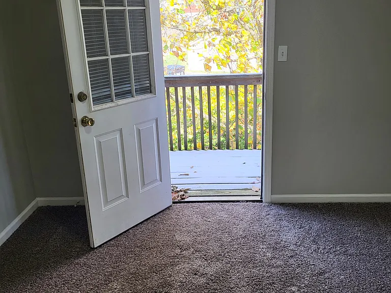 324 Kristin Dr #4 — Photo 6